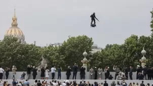 Franky Zapata, un civil francés, campeón del mundo de jet-ski, sorprendió a toda Francia. Foto: AFP/Video: Canal N