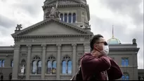 Suiza levantará desde el 26 de junio la obligación de uso de mascarilla y las limitaciones de aforos. Foto referencial: AFP