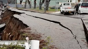 Las primeras olas, con una altura de 1,20 metros aproximadamente, llegaron a la ciudad de Wajima.