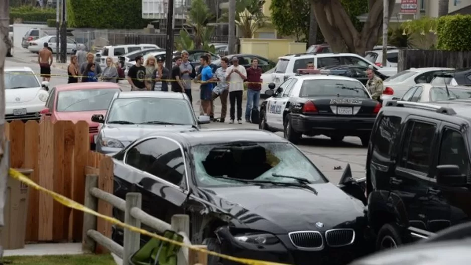 Auto de Elliot Rodgers tras chocar contra otro vehículo. Foto: AFP