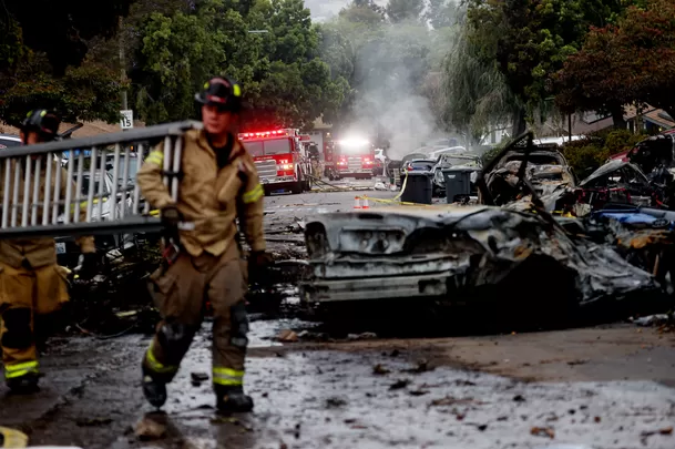 La Administración Federal de Aviación de Estados Unidos (FAA) informó que el avión se estrelló alrededor de las 03H45 hora local / AFP