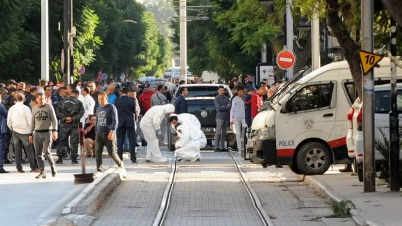 Túnez: atentado suicida de una mujer deja al menos nueve heridos