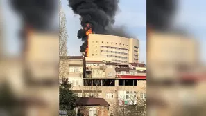 Gran incendio en hospital de Estambul. Video: Canal N / Foto: hurriyet.com.tr