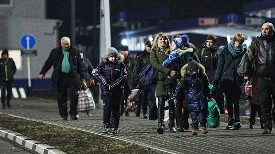 Ucrania: Presidente Zelensky afirma que se evacuaron 40,000 personas a varias ciudades