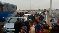 Venezolanos bloquearon vía que une Tacna y Arica. Foto: Twitter José Tomás Vicuña SJ