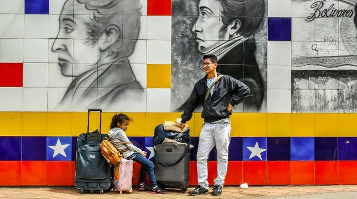 Miles de venezolanos emigran de su país escapando de la crisis. Foto: AFP Miles de venezolanos emigran de su país escapando de la crisis. Foto: AFP