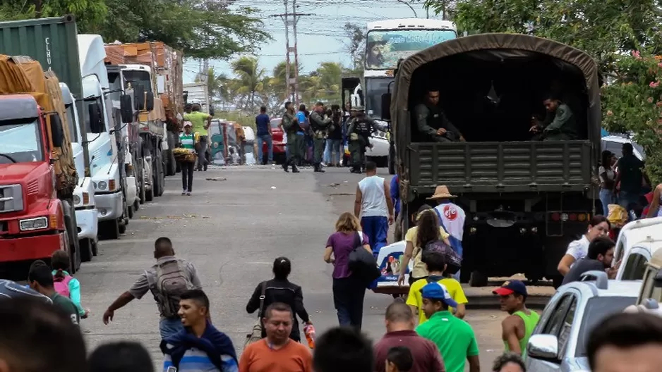 Protestas para encontrar a mineros en Venezuela. (Vía: AFP)