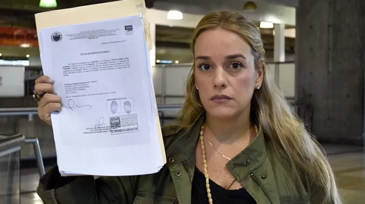 Lilian Tintori, esposa del opositor Leopoldo López. Foto: Twitter Lilian Tintori, esposa del opositor Leopoldo López. Foto: Twitter