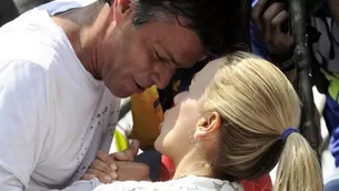 Leopoldo López con Lilian Tintori, antes de ser arrestado. Foto: AFP