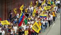 Miles de manifestantes que se dan cita en la 'Toma de Caracas'. Foto: EFE