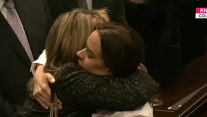 Viuda de Miguel Uribe en velorio en Congreso colombiano. Foto y video: Canal N