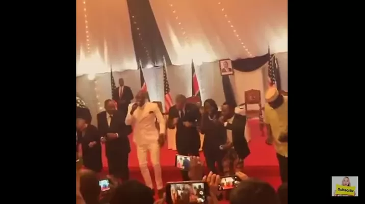 YouTube: Obama sorprende con sus pasos de baile al ritmo del 'Gangman Style Keniano’ YouTube: Obama sorprende con sus pasos de baile al ritmo del 'Gangman Style Keniano’