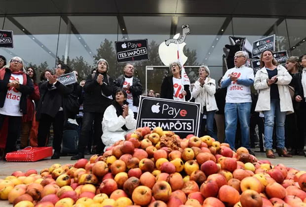 Protestas en París contra Apple