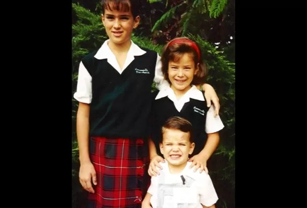 Jacky Bracamontes revela foto de su niñez y sorprende con gran parecido a sus hijas