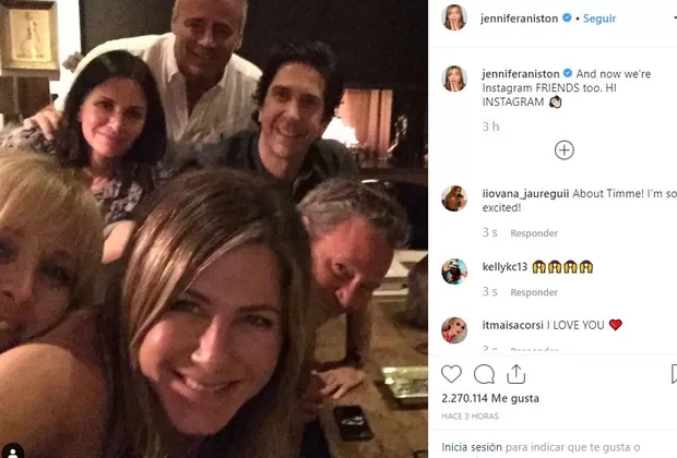Jennifer Aniston publica fotos de su reencuentro con ‘Friends’ y bate récords en Instagram