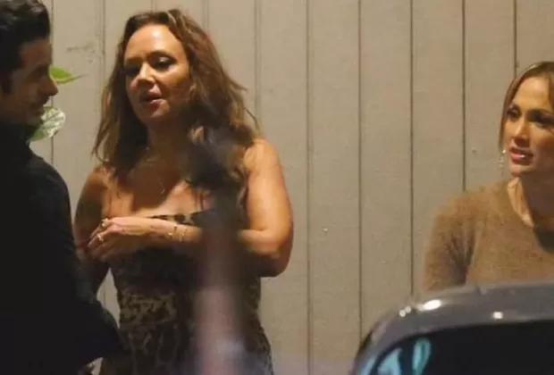 Jennifer López se encontró con su ex y así reaccionó