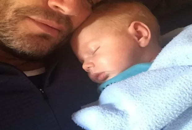 Julián Gil mostró el rostro de su hijo con Marjorie de Sousa 