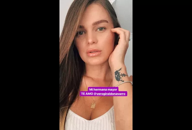 Karol G presenta a sus hermanas y sorprende por su gran parecido