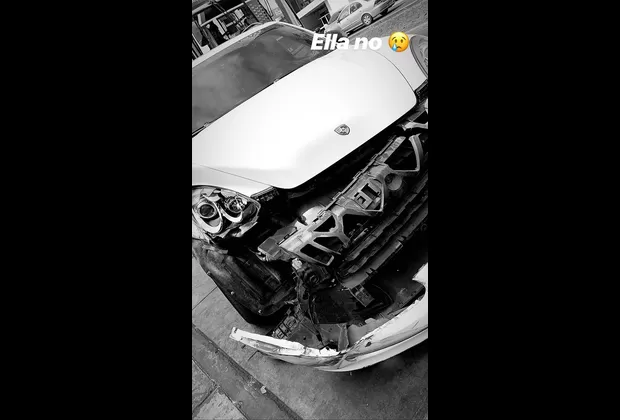 Leslie Shaw: Camioneta de la cantante fue impactada por una combi