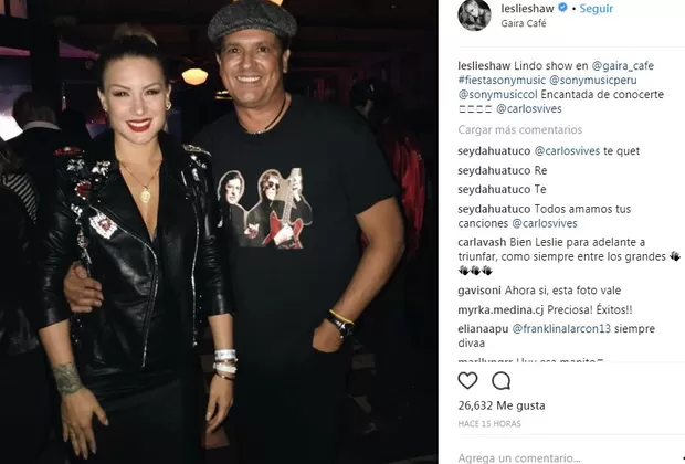 Leslie Shaw presume foto en redes junto al colombiano Carlos Vives