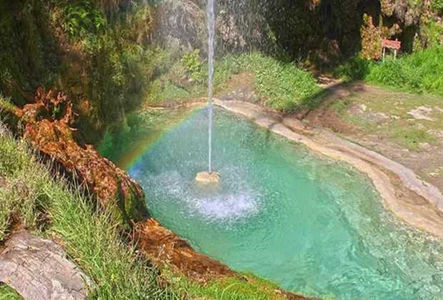 piscina geiser churin