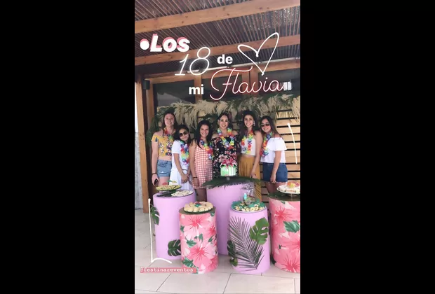 Melissa Loza festeja los 18 años de su hija Flavia con fiesta luau 