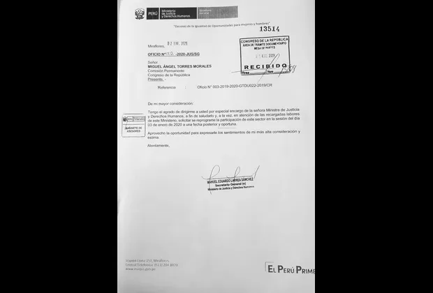 Ministra Ana Revilla pide reprogramar citación ante la Comisión Permanente 