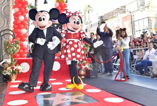 Minnie Mouse estrella en el Paseo de la Fama de Hollywood