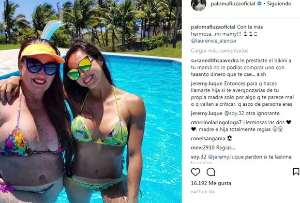 Paloma Fiuza en bikini con su mamá