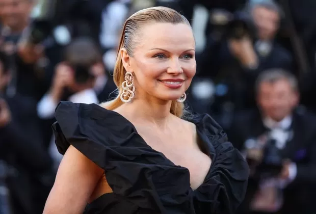 Pamela Anderson reaparece en Festival de Cannes con aspecto 'irreconocible'