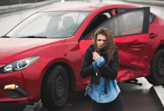 que hacer si te chocan el carro