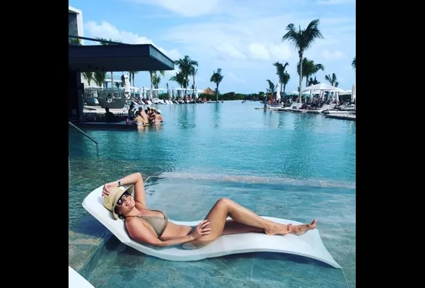 Rebeca Escribens se luce en bikini desde Cancún y sorprende a fans 