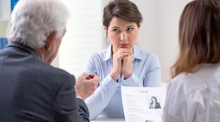 ¿Acompañarías a tu hijo a una entrevista laboral?: Mujer dice estar de acuerdo y encendió las redes. Foto: Marca ¿Acompañarías a tu hijo a una entrevista laboral?: Mujer dice estar de acuerdo y encendió las redes. Foto: Marca