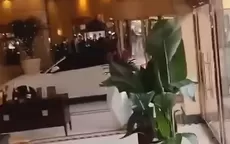 China: Hombre estrelló su auto en contra de hotel tras sufrir robo dentro del lugar  - Noticias de cristina-fernandez-kirchner