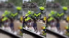 Colombia: Fornido hombre se vuelve viral por cargar una moto