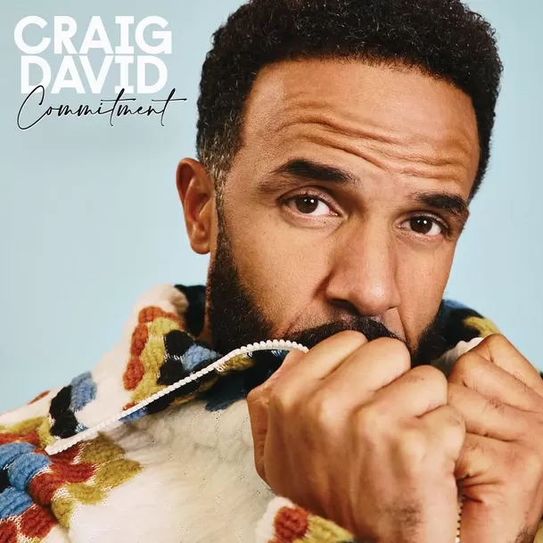 El cantante británico Craig David quiso ayudar al pez volador, pero quedó sorprendido con lo ocurrido / Instagram
