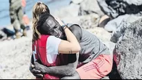 Abrazo entre voluntaria de Cruz Roja y migrante recién llegado a Ceuta se viraliza. Foto: Cruz Roja / Video: Canal N