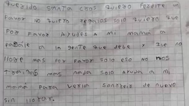 Niña conmueve a todos con su carta a Papá Noel / @AndreaCHJ08