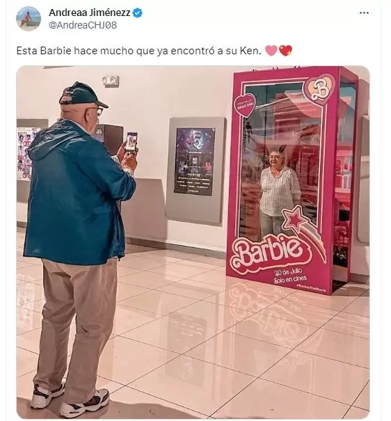 Foto de dos abuelitos enternece en medio de estreno de 'Barbie' / Twitter: @AndreaCHJ08