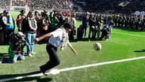 Evo Morales pateó la pelota en El Alto Youtube: 'Noticias de Bolivia y del Mundo'