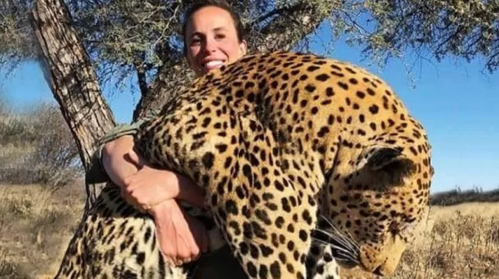 No es la primera vez que la cazadora se fotografía con animales muertos. (Foto: Instagram) No es la primera vez que la cazadora se fotografía con animales muertos. (Foto: Instagram)