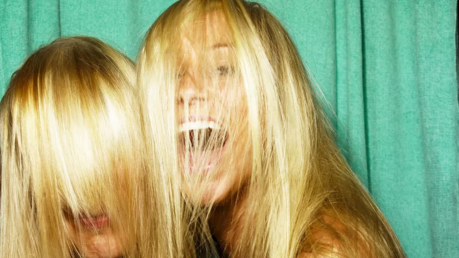 Facebook puede identificar a una persona aún así no se le vea el rostro