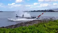 Helicóptero cayó al agua en Estados Unidos. Video: Youtube 'mrmotofy'