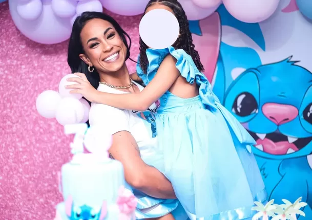 La influencer Karla Thaynnara deja a una pequeña en la orfandad / Instagram