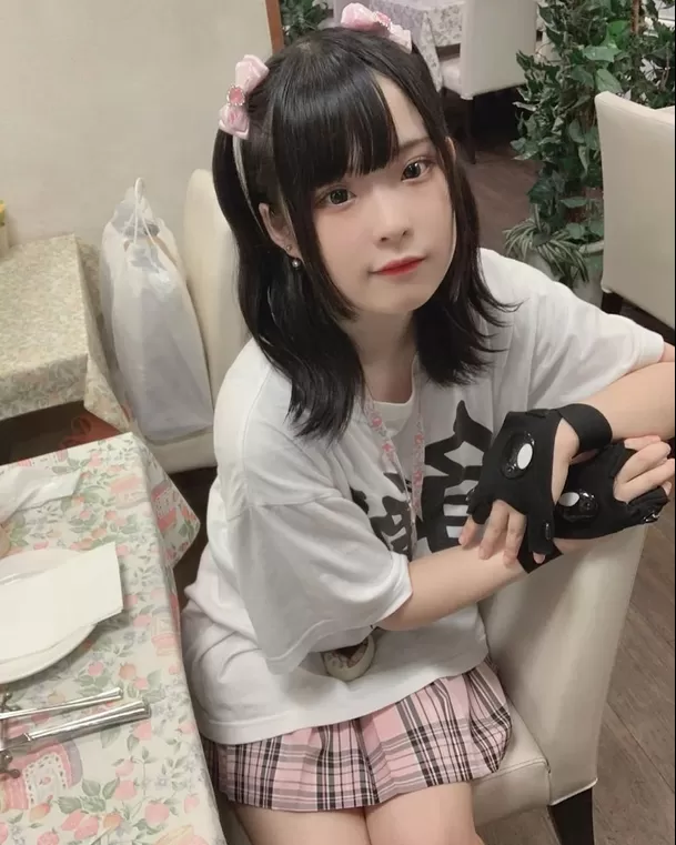 La joven creadora de contenido era conocida por su estilo jirai-kei y contaba con millones de seguidores en diversas plataformas digitales. Foto: Instagram