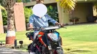 Influencer muere decapitado tras fuerte choque en moto