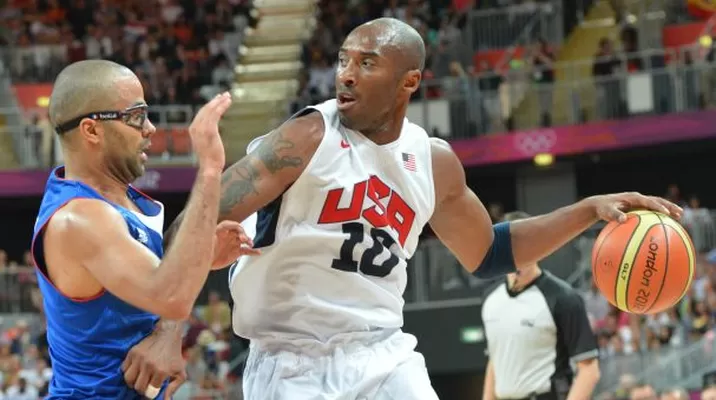 Kobe Bryant, legendario exbasquetbolista, falleció hoy en un accidente de helicóptero junto a otras ocho personas, incluida su hija Gianna. Foto: AFP Kobe Bryant, legendario exbasquetbolista, falleció hoy en un accidente de helicóptero junto a otras ocho personas, incluida su hija Gianna. Foto: AFP