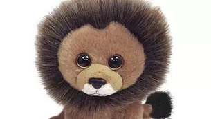 Peluche de le&oacute;n Cecil. (V&iacute;a BBC)