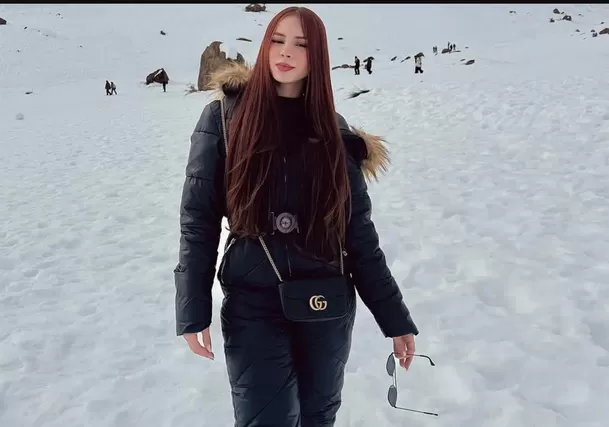 La influencer brasileña Maria Eduarda Alves dos Santos, conocida como Duda Alves, murió a los 22 años en Brasilia. Días antes había publicado un video sobre su recuperación tras una mastopexia Credit : Duda Alves/Instagram La influencer brasileña Maria Eduarda Alves dos Santos, conocida como Duda Alves, murió a los 22 años en Brasilia. Días antes había publicado un video sobre su recuperación tras una mastopexia Credit : Duda Alves/Instagram