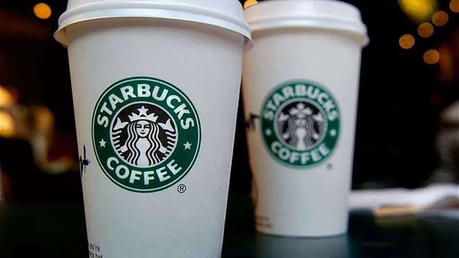 Vasos de Starbucks. (Vía: AFP)